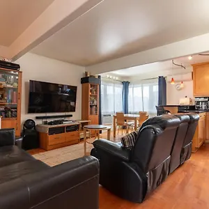 Holiday home Newport House 1 Block From The Free Pickleball Courts And 5 Cruisers, Newport Beach